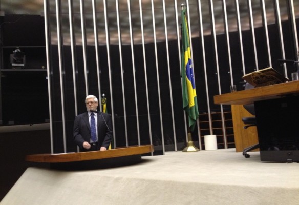 Prof. Giberto Bertevello em pronunciamento na Câmara dos Deputados Federais - Brasília